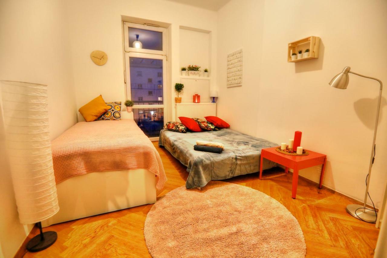 Big&Bright- Golden Apartments- Old Town Krakow Luaran gambar